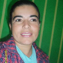 Adoro meu trabalho, gosto de uma boa musica.. sem falar que meus amigos são maravilhosos.. Gosto de mais da minha família.
