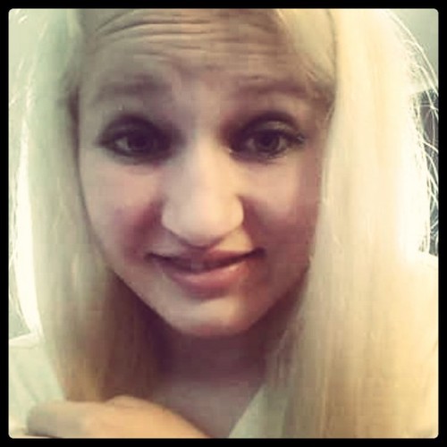 LaugordonG's profile picture. Loves Vampire Diaries, Criminal Minds, Waterloo Road, HIMYM, LOTR, Paloma Faith, Lana Del Rey, food, HP, hunger games and sleeping   ♡Delena forever♡