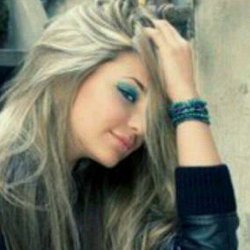 ‏*فولو مي فولو بااك* لحد يجي خاص طيب :) .