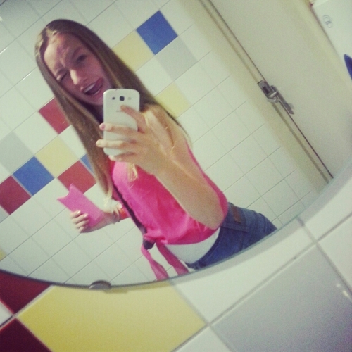 instagram:@beautyriana