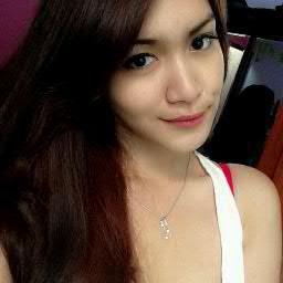 Presenter, singer .lovable person.♥music.♥eat.simple.great love of makeup. easygoing.enjoy life!