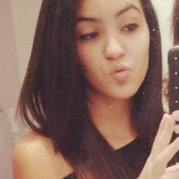 AnE CarolinE (com um N só, rs) 16 aninhos, 2º Colegial
                  instagram: @ anecrodrigues