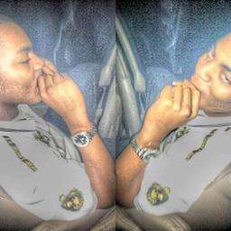 first I'm ckoo asf I dntt fuck with to many becuz nigahs is shyest......but follower me I follow bakk as simple as dat..