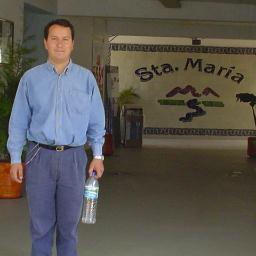 orgullosamente mexicano y politecnico.creo en Dios y soy fiel admirador de don Benito juarez