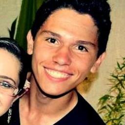 sobre os meus proprios passos, vou caminhar... Sobre os meus proprios passos, nunca mais vou errar - CPM 22