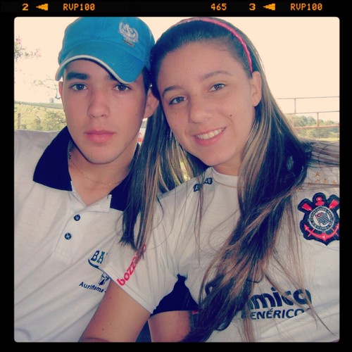 #  Eu quero é ser Feliz , se acabar eu péeço Bis . *-*