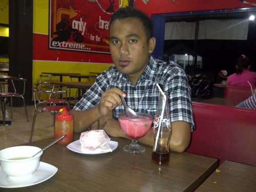 Anda sopan, saya ramah :)