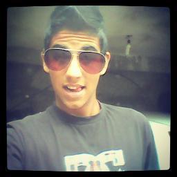 ”Escrevo aqui no presente para que no futuro
seus olhos possam lembrar de mim, quando sua mente
me esquecer”
(Bob Marley)