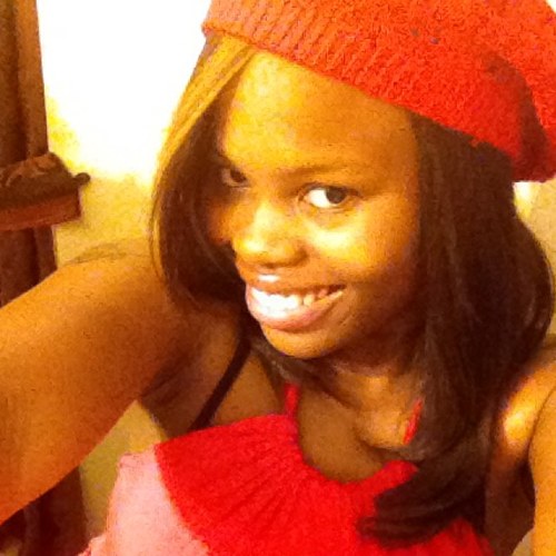 I have a LIL girl whom I adorn I work n go to school all for my LIL angle...ima nice person but can also be a bitch:)