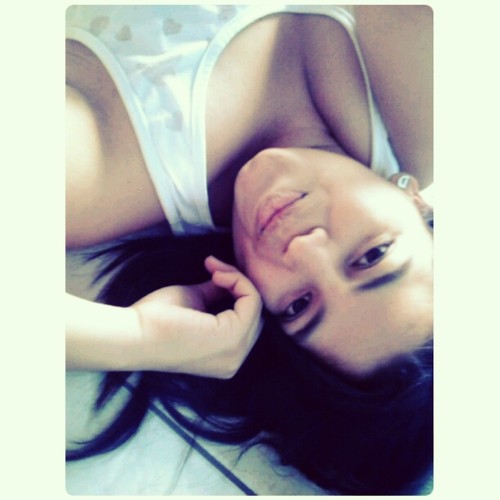 Sou ciumenta, boba, romântica, chorona, orgulhosa, sonhadora, dramática. Gostou? Follow-me.