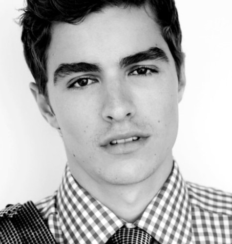 Just a HUGE fan of Dave Franco. Follow me if you're a part of the fanbase❤