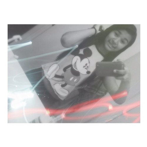13 :) Cali ☀ Freshmen ☺ 
 Ig: ayye_im_alyssaa Kik: alyssaeuley
