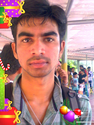 bangaramsravan's profile picture. i am a jovioul boy