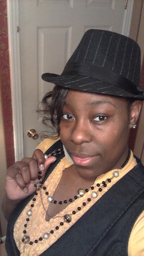 mslokey22's profile picture. : * :)