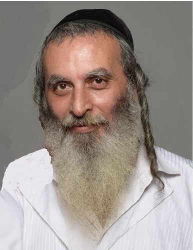 אלמן אוהב את החיים כמו שהם
טכנאי מחשבים, מאמן אישי זוגי, מעצב פנים, נגר, מנהל קשרי עבודה בין בעלי מקצוע לקוח.
גאה להיות יהודי, ''הומופוב גזען פרמיטיבי חשוך'' .