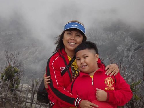 Hello,I'm Alvin.My school In Strada Bhakti Utama elemantry school Jakarta,Indonesia.We Always Support Manchester United #GGMU. I ♥Jesus.