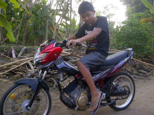 JHS 5 PATI ♥ | ♡islam♡ | Something About To Me ♥| 24.08.99 | 7b ~ 8b ~ 9b | Peace Love Unity Respect | ♥ PLUR ♥| Slank'ers Franc Pati | •Mention for followback•