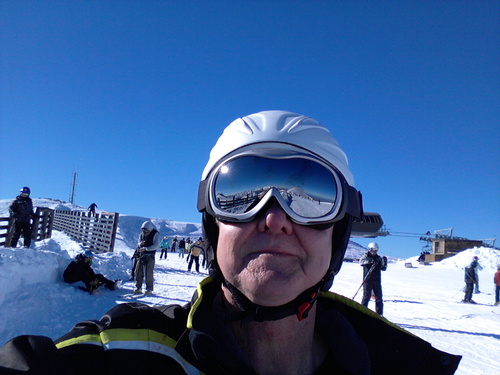 Keen cyclist, adventurer, gym junkie, Image storage, DICOM & related topics