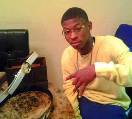 I FOLLOW BACK!!!!!!!!