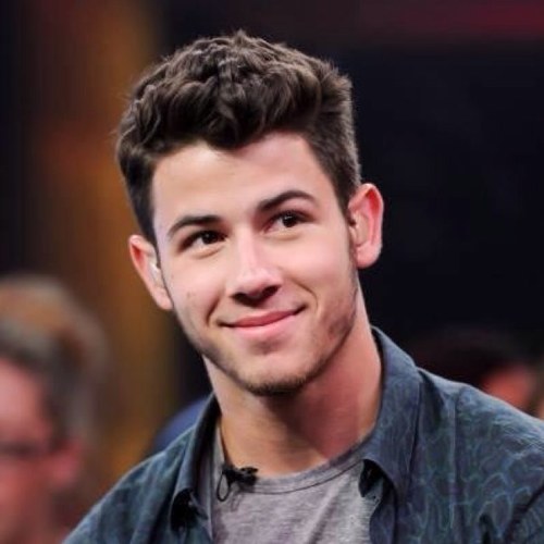 Jonatic♥Lovatic;3 the @JonasBrothers starts following me 22-03-2011 ♥ love my bff and also @nickjonas ♥ @joejonas is my monkey #TeamKenielle4eva #BabyJonas