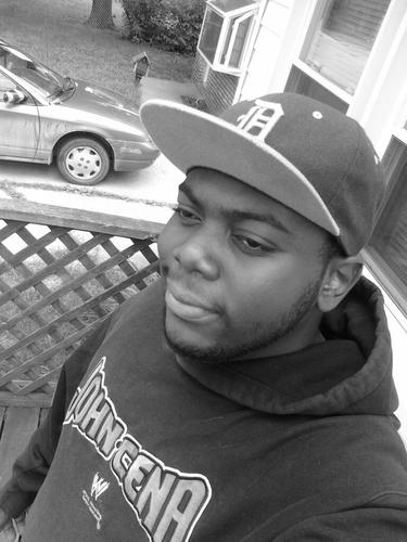 saxton_dayvion's profile picture. I'm fun, outgoing, and funny.   And I love fried chicken. Very low tolerance of ignorance.