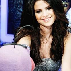 Fã de Katheryn Elizabeth Hudson, a minha vida, @katyperry. Falei pouco mais falei bonito.
Since: 15/10/12. 11:09 Também sou Directioner e Selenator 3