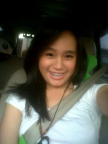 I am cheerful and simple :Þ