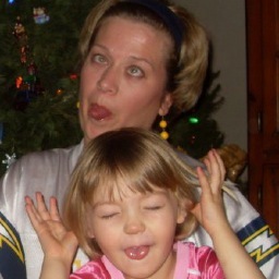 single feis mom, geeky love, scuba diver, blogger, trying to do the best I can! http://t.co/2K8xtcg7e8
