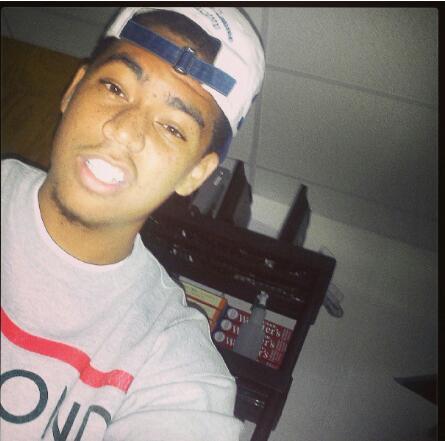 Louisiana  |  Kik: Julian_5150  |  Creole  |  17  |  SENIOR  | Savage | My twin: @_CocaineShots| Follow Me On IG: @freefvcks_