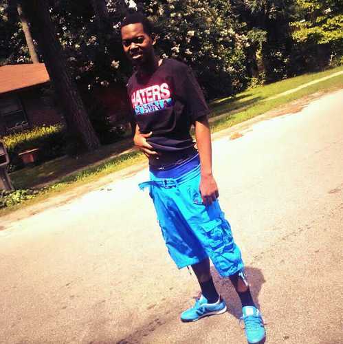 Ballislife- A Humble and Hungry player- Ballin for W.J. Keenan High School - R.I.P PoPs Go follow my other half @_LiveLifeLoyal_