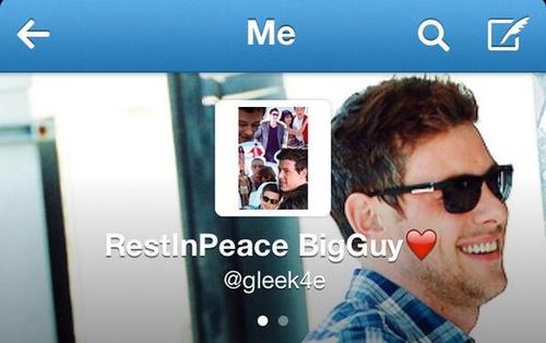 Unfollow this account and follow my new one @gleek4e (follow back gleeks) // @GleeOnFox @iharryshum, @realabrahamlim & @dotmariejones tweeted me:D