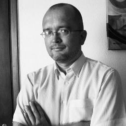 Artista plástico, gráfico, poeta, quadrinista, caricaturista, arte-educador, perseverante e aéreo