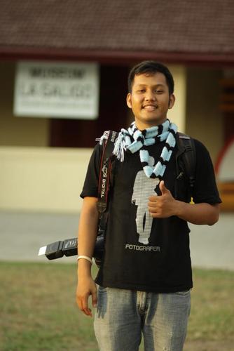 i'm #BasketBall Player #10 #FotoGrafer | founder @bursa_jerseyMks | ST | IG : MulyAshari Path : Mulya ashari
