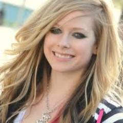 Quando você está longe.
Os pedaços do meu coração sentem a sua falta.!Avril Lavigne