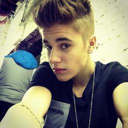 Who love o Justin Follow me! I follow back!