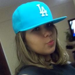 tenho 12anos e amo a dupla munhoz e mariano  e tenho 3 BFF's.... eu sou muito Animada Meu Apelido é Min.. e odeio quando falão mal das pessoas q eu amo
