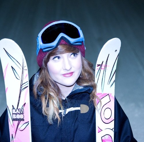 zoejoeylewis's profile picture. Loughborough sport student. Love to ski and to teach. Blueberry bonbons are my second love. 
❤