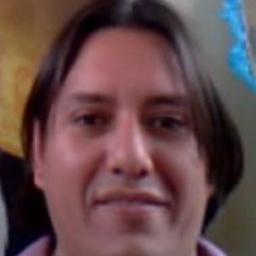Pues soy alegre me gusta trabajar, e ir al cine.