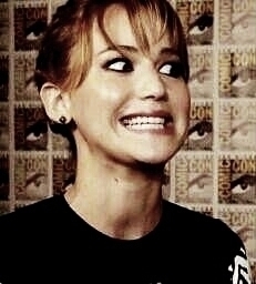 | I've an unhealthy obsession with jhutch ,jlaw, nerds & books | THG as lifestyle. #YOLO[Your ass is mine Lawrence]