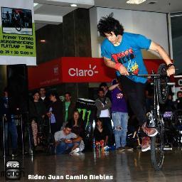 Deportista de BMX