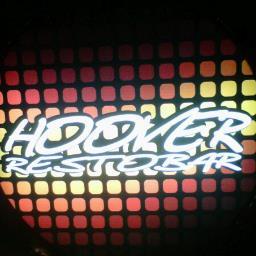 Excelente restobar,  con la mejor comida , tragos y variedad de cervezas. La mejor onda del Oeste!  LOS ESPERAMOS A TODOS !!!