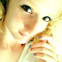 nail polish addict, photographer, graphic designer