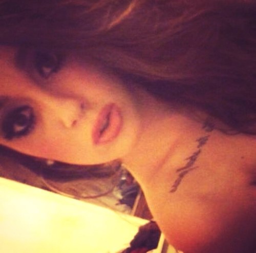 Im based love to shop I love chief keef SD lil B QDAKIDD and soulja Boy ❤ #YOLO #RomanGirl #Based Follow me and my future @QDAKIDD__