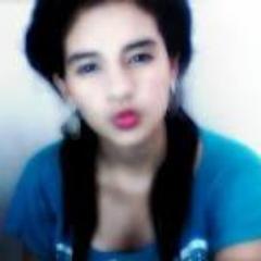 medio tierna, medio loka, sigueme si te provoca.