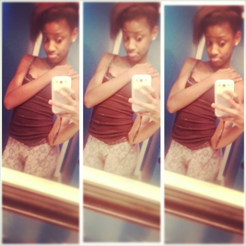 Funny , pretty , tall , can sing & TAKEN so FOLLOW a reaaal Gee like me We Dont Trust Hoes ! & Follow my mf Faav @meNORMAL__never