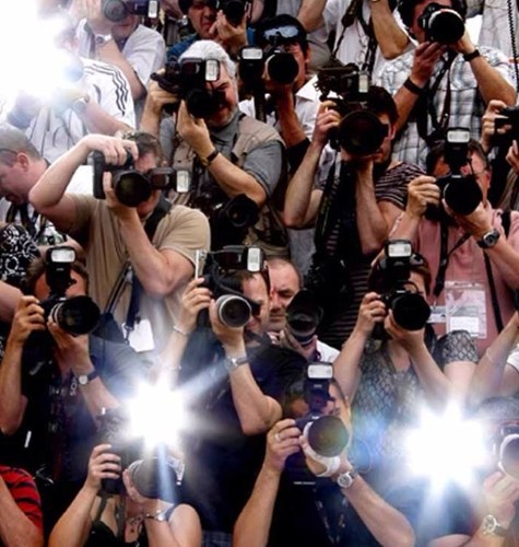 -snaps pictures- GOTCHA! DM us! We LOVE secrets and embarrassing facts!