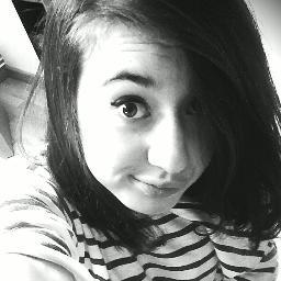 Un jour je rencontrerai Kurt Cobain au paradis et on chantera Rape me ensemble. Kurt my god ♥  Little things ♬ Va follow @NanaChaan369, c'est moi :3 ♥ #Rock♬