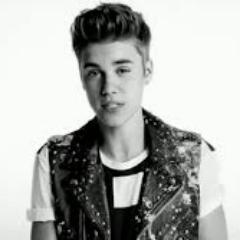 @justinbieber your smile is my life