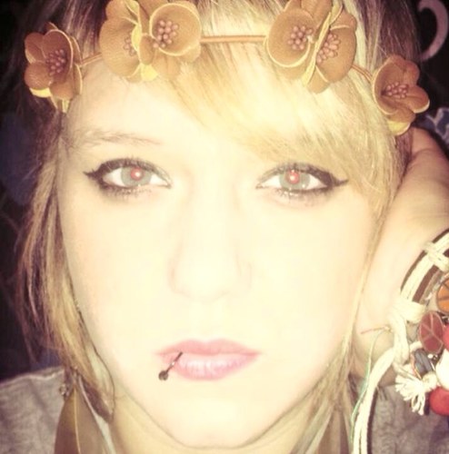 *SINGER FOM MANCHESTER*... #Undefined. ℱℴℓℓℴω