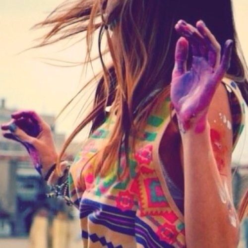 تعال اخذني على ماودك ؛ وهاتك ♡ ..